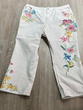 Lauren Jeans CO. RL White Floral Cotton High Rise Straight 5 Pockets Jeans 22W